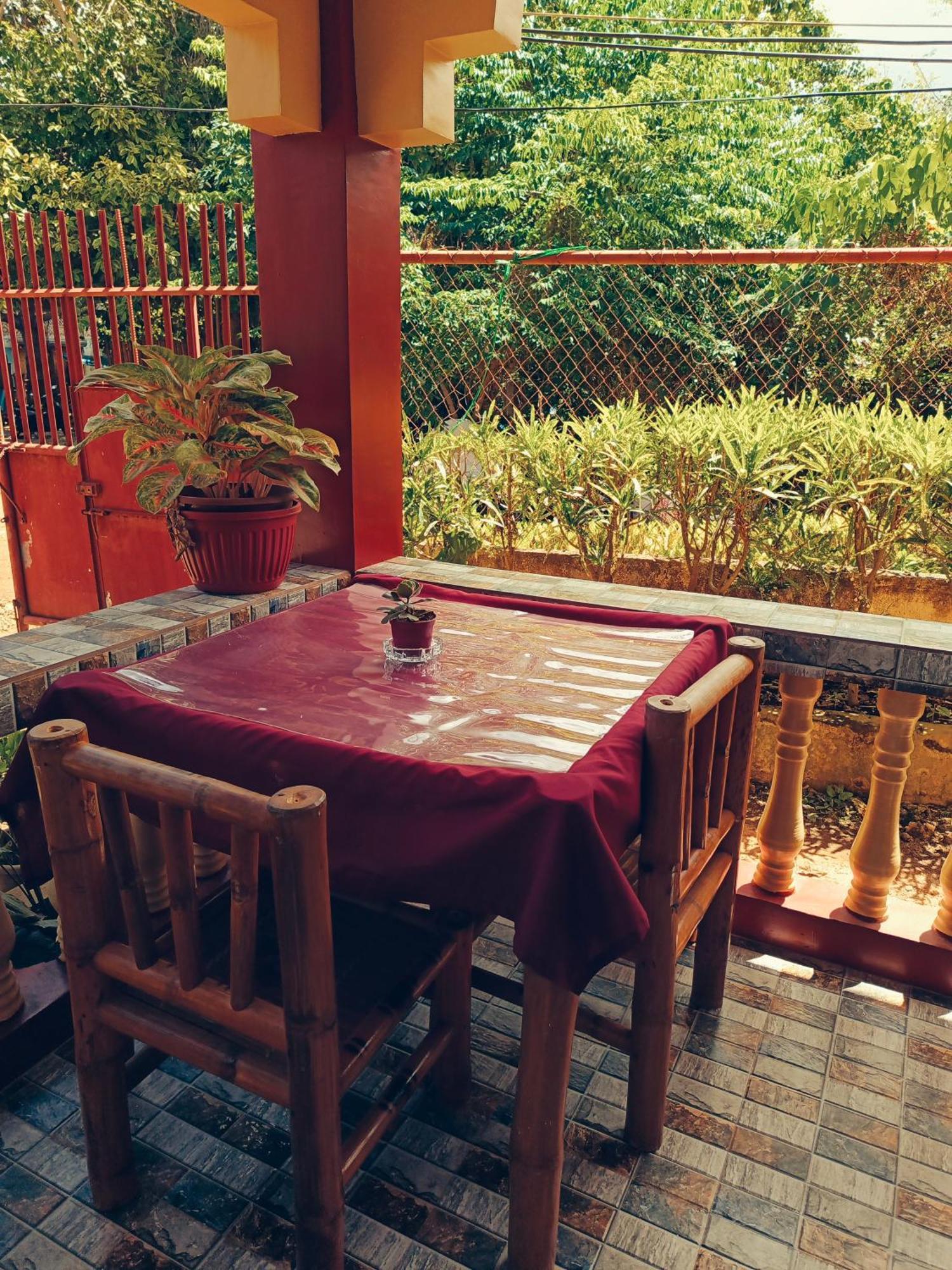 Peace Lily Studio Apartments Панглао Экстерьер фото